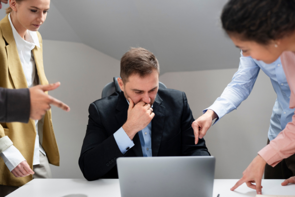 Погрешен вработен e скапа грешка: Како да го избегнете тој ризик